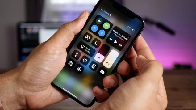 渝中苹果手机维修分享iPhone 12信号差怎么办 